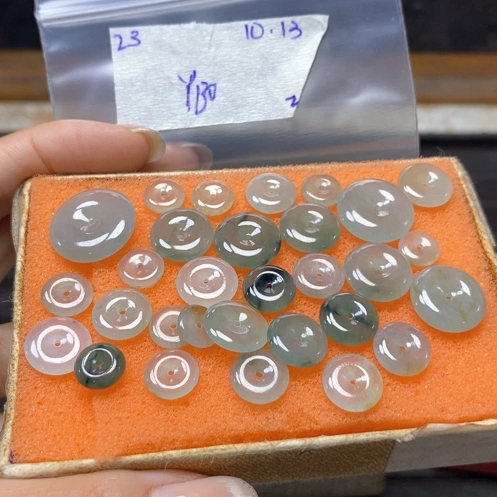 若****定制翡翠未镶嵌不退