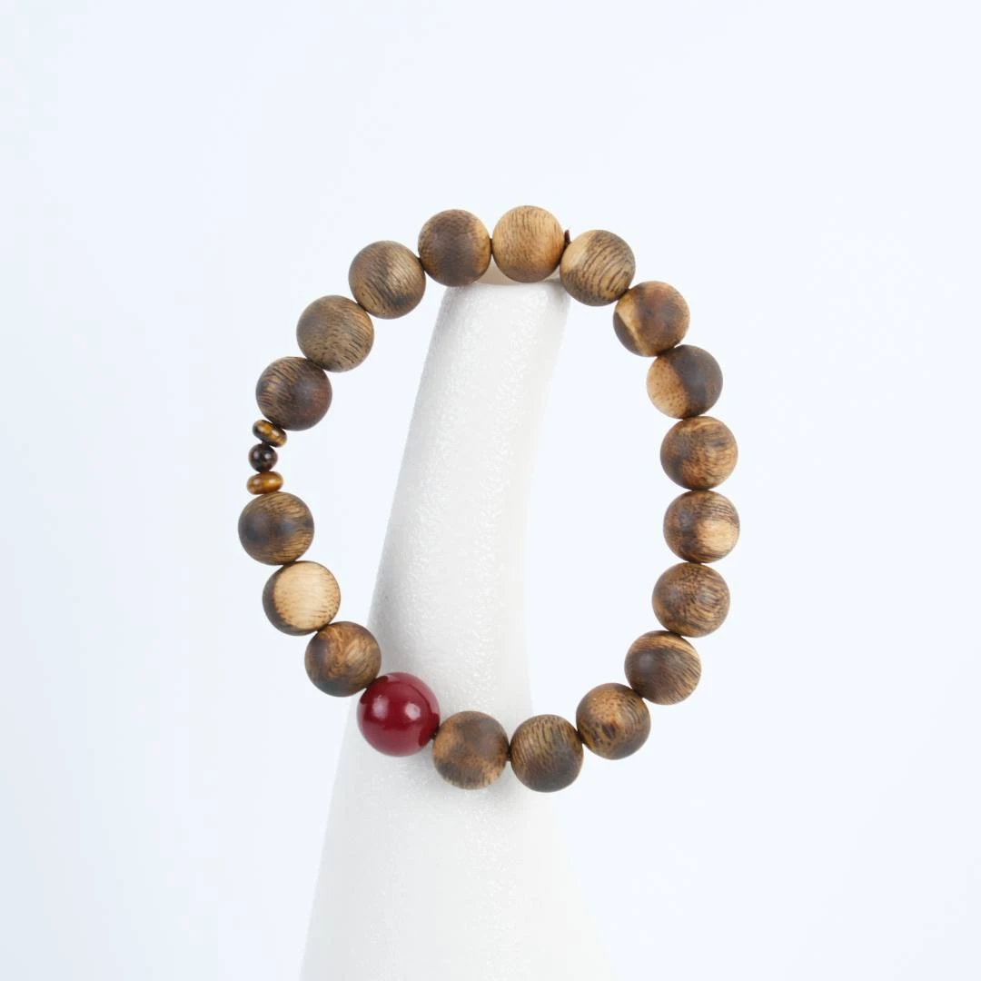 海南莺歌绿奇楠沉香DIY手串 多样性发其一