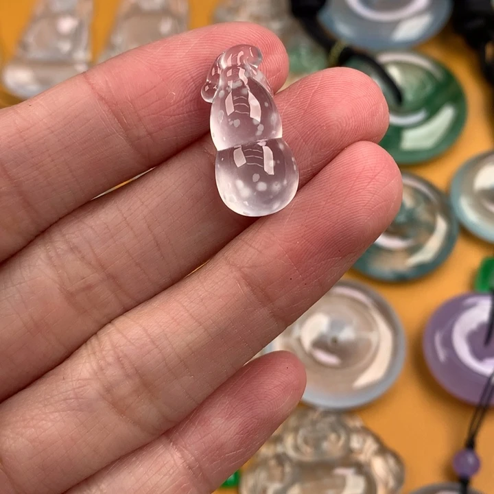 颈饰未镶嵌翡翠….