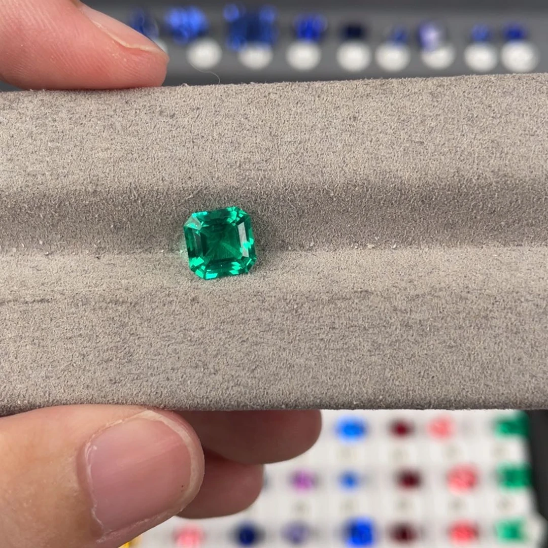 合成（培育）祖母绿裸石未镶嵌红***炉1.59ct