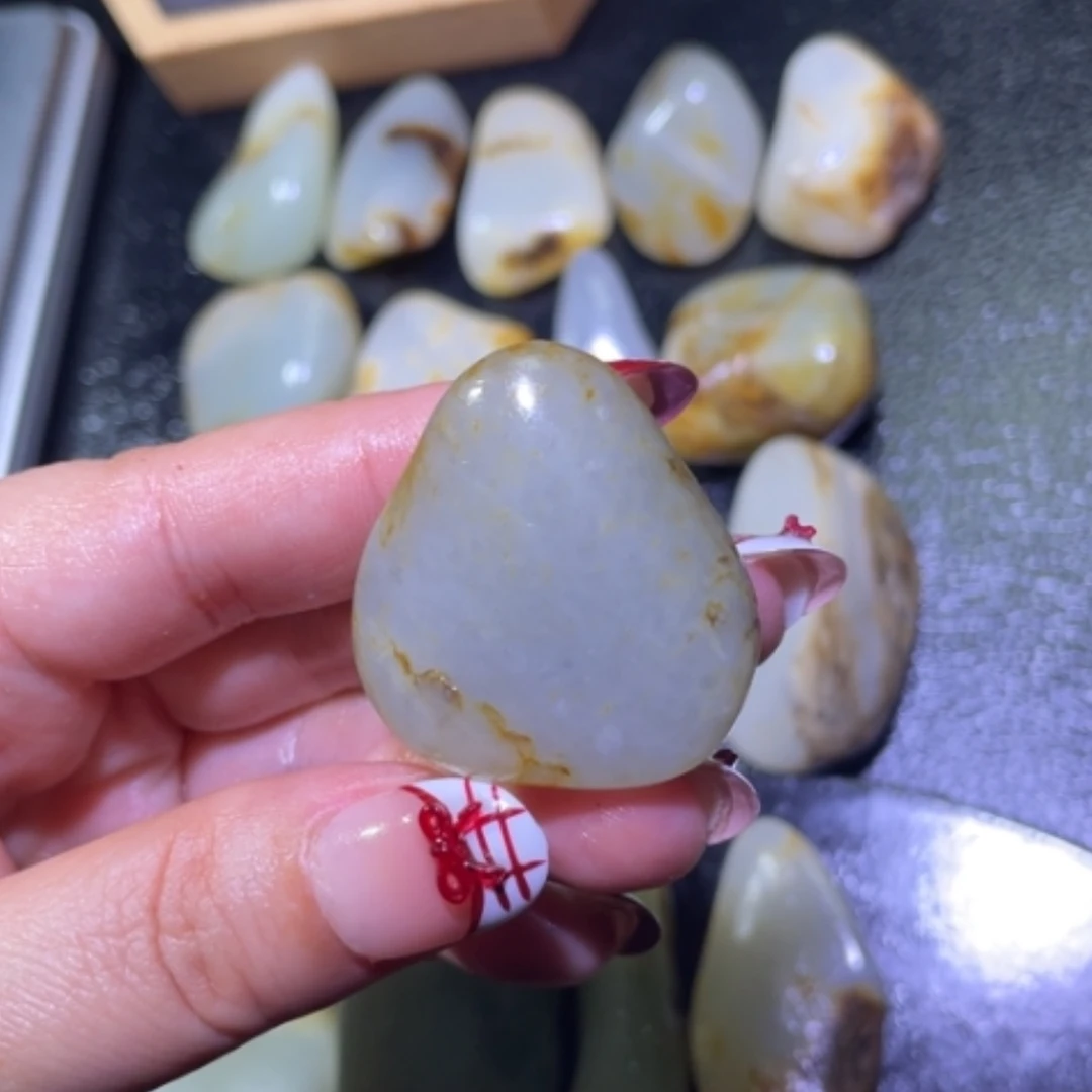 【闪购商品】颈饰未镶嵌和田玉