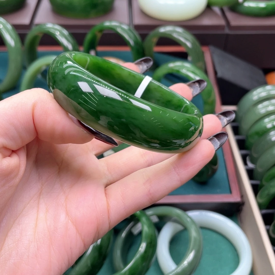 和田玉（碧玉）未镶嵌手镯60