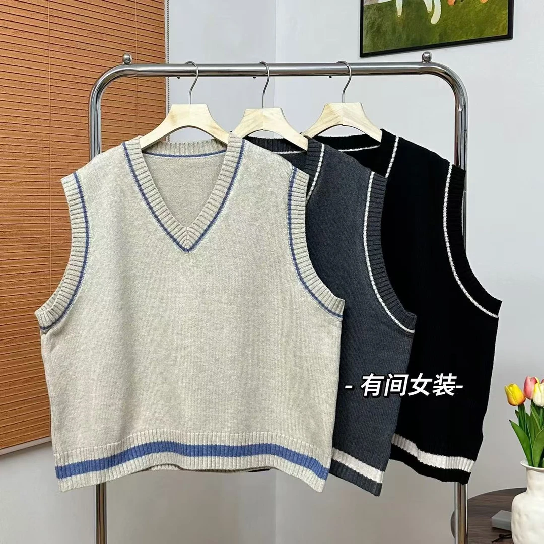 大版拼色V领针织马甲休闲通勤无袖坎肩叠穿软糯舒适百搭马夹2025