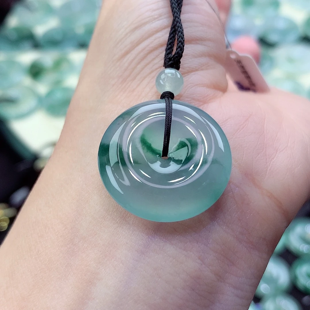 翡翠颈饰未镶嵌吊坠68。尺寸23.5-6.1