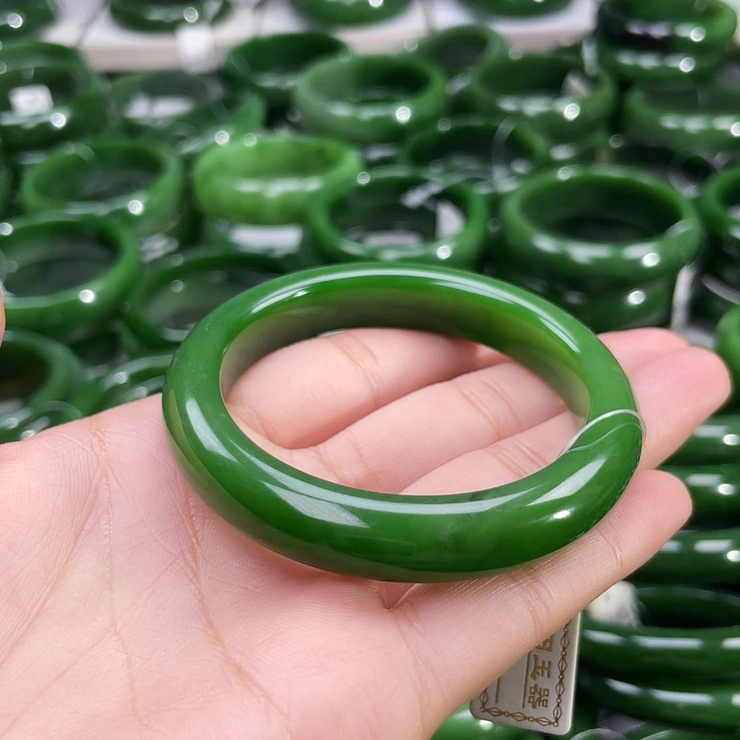 未镶嵌手镯和田玉（碧玉）