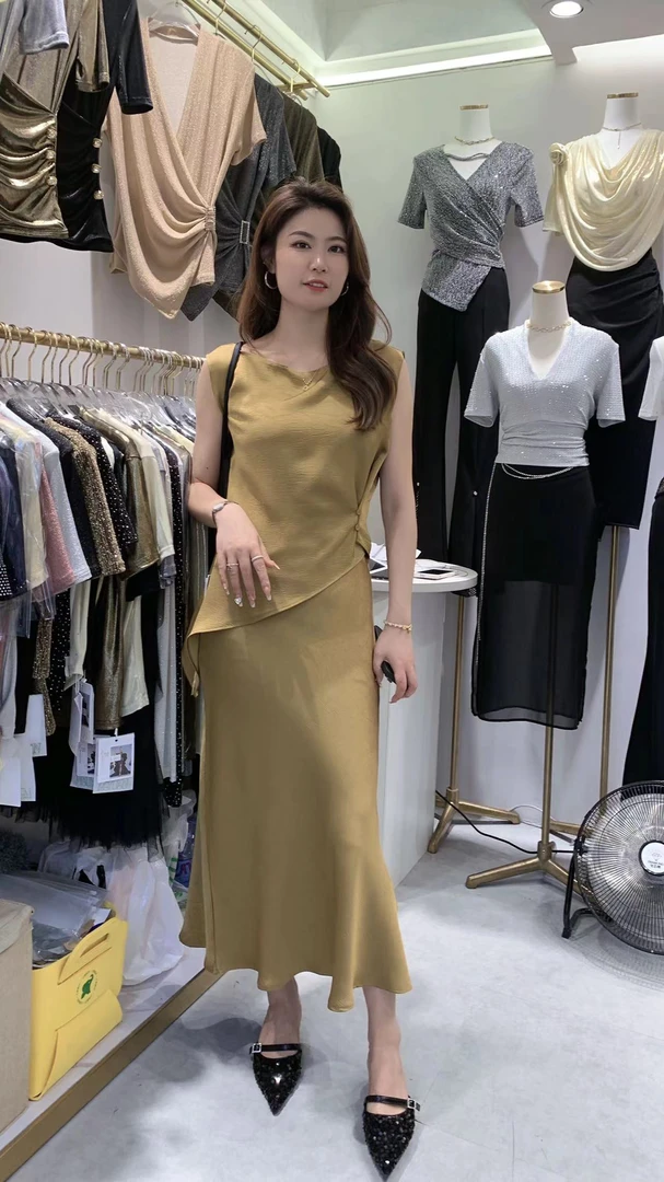 醋酸缎面开衩半身裙