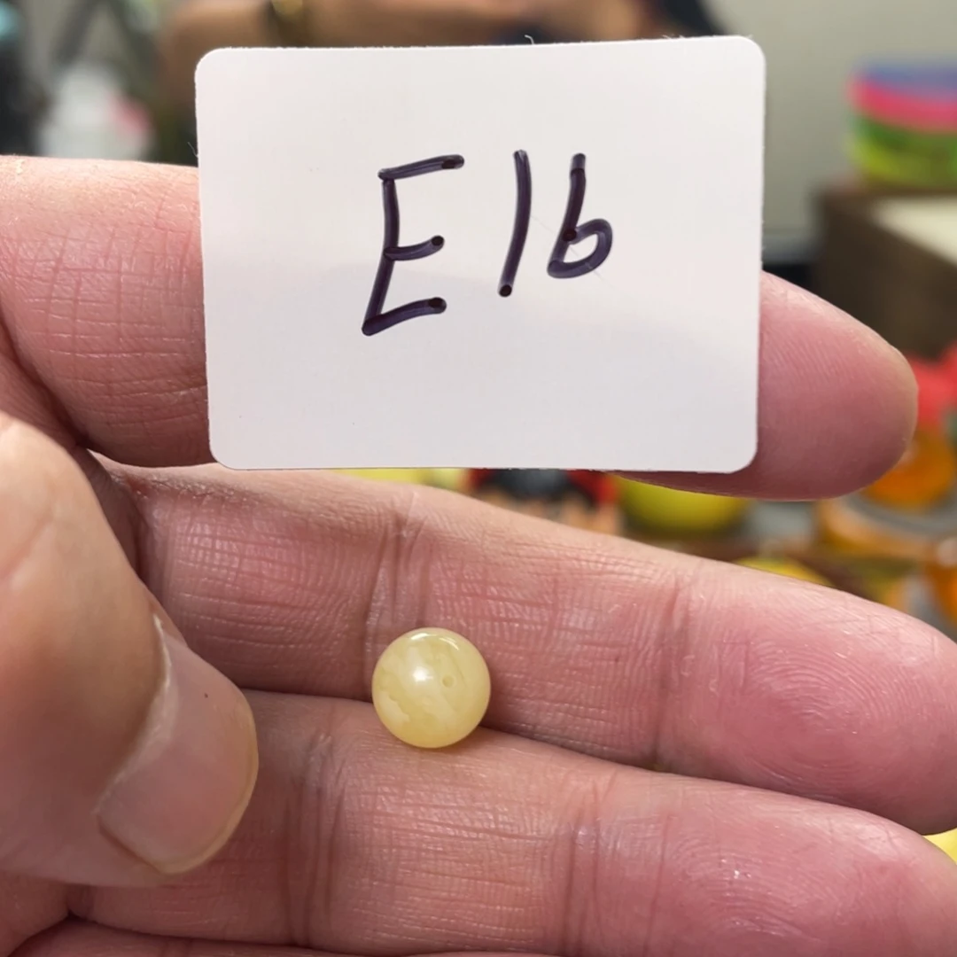 手链琥珀未镶嵌多样性发，发其中一件
