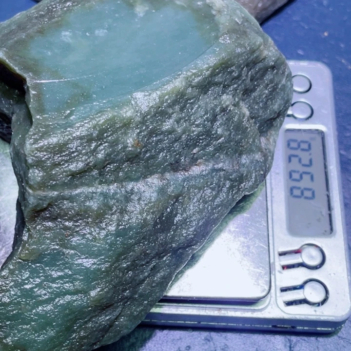 和田玉（糖玉）未镶嵌珠宝半成品