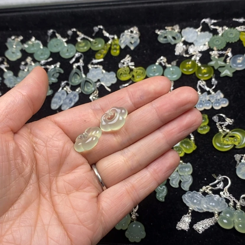 【闪购商品】蛇纹石玉挂件耳饰耳环项链未镶嵌荷