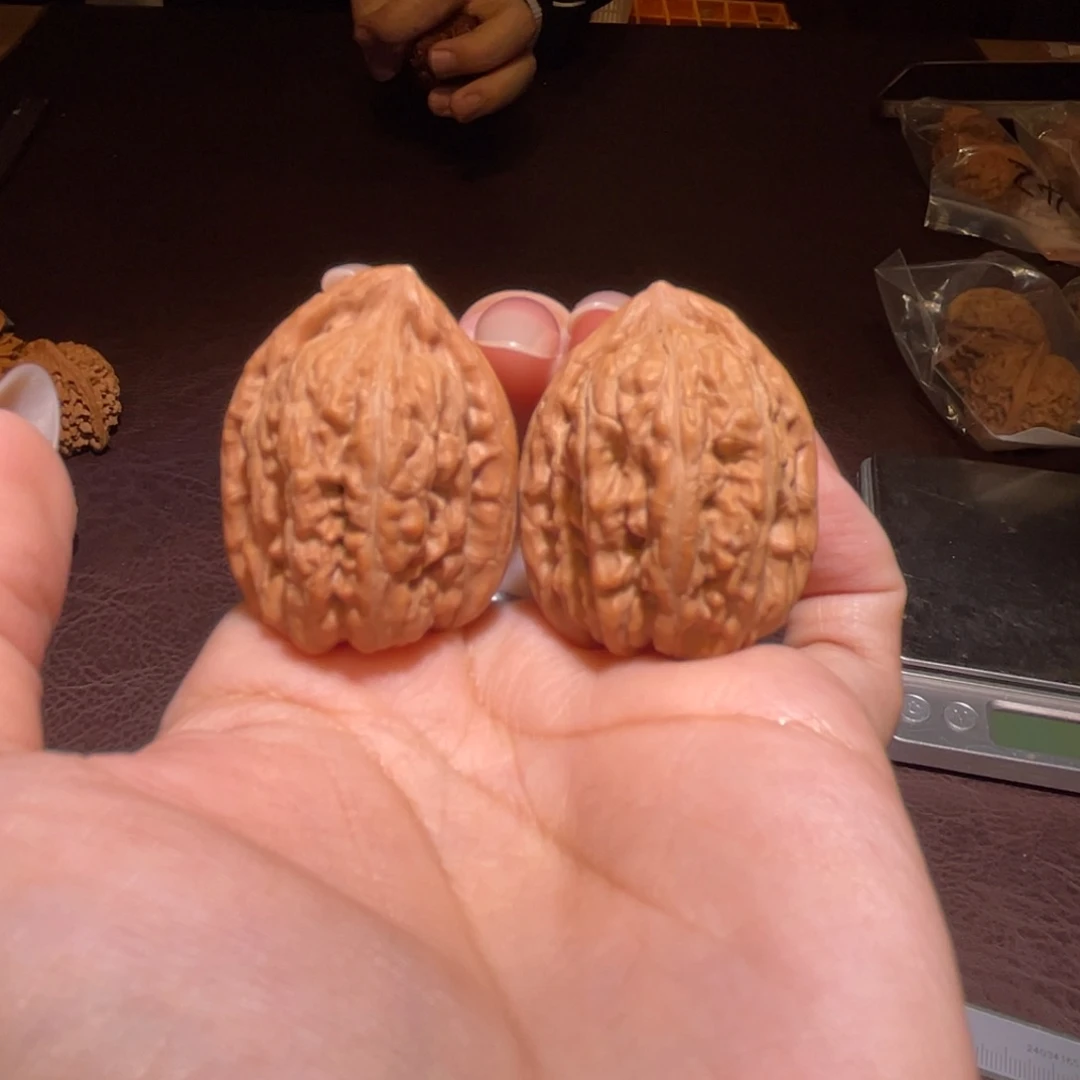 文玩核桃把件30赤龙鸡心