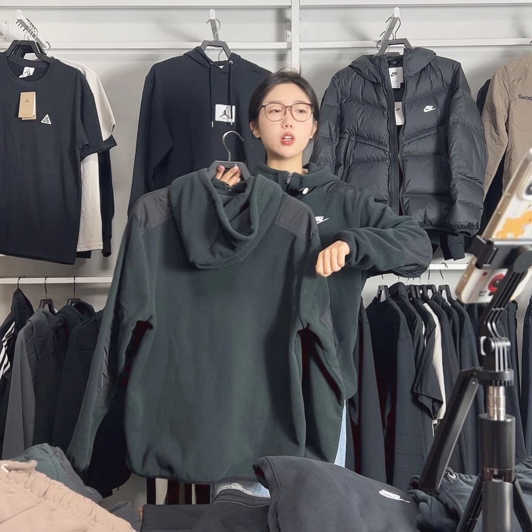 4883黑色外套2XL码170-190斤不退换