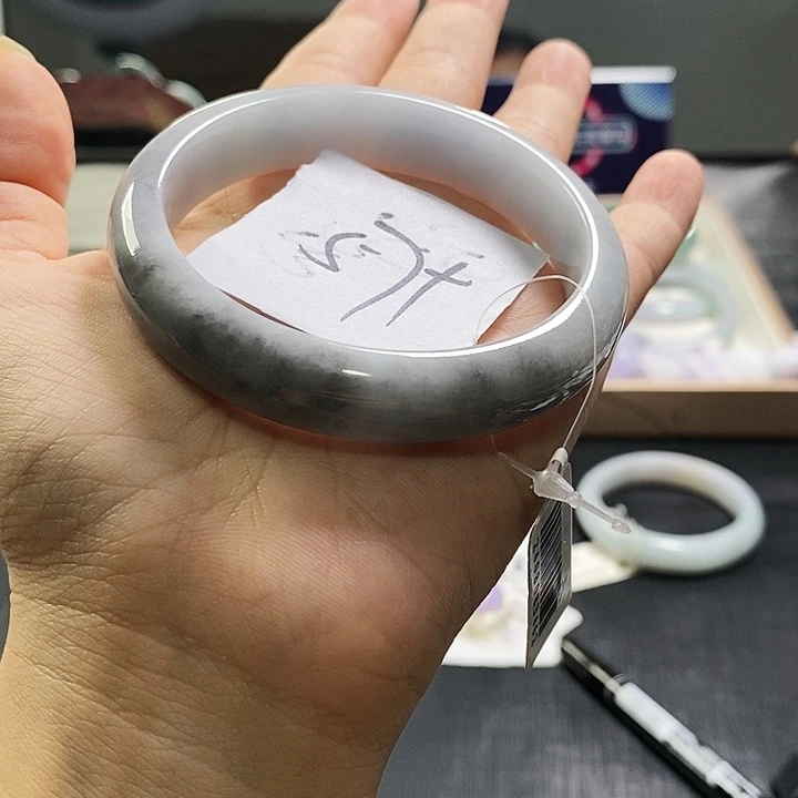 【闪购商品】未镶嵌手镯翡翠