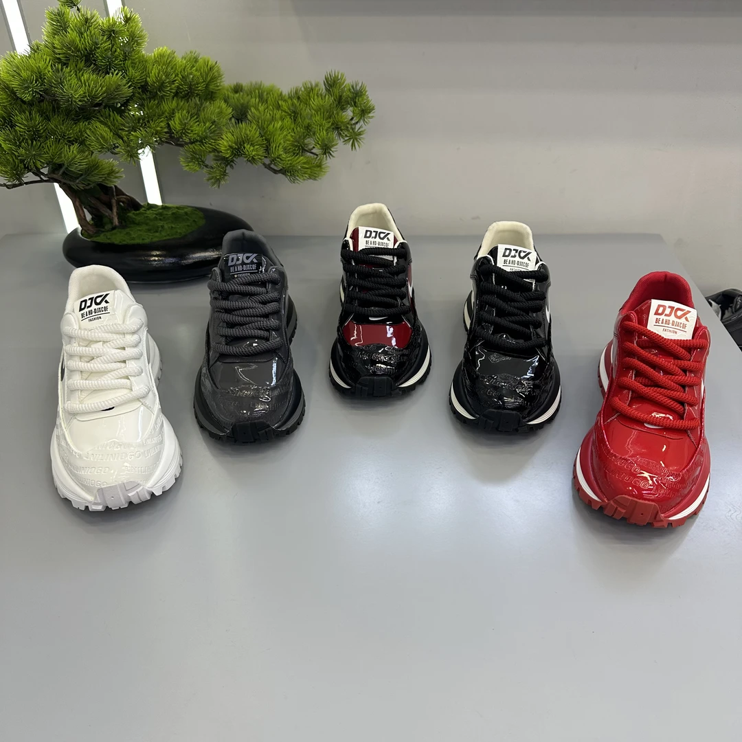 秋季新款男士休闲鞋时尚百搭低帮软底皮面舒适户外运动鞋老爹鞋