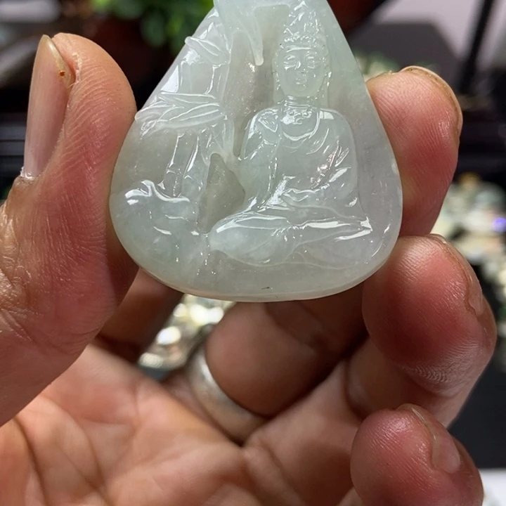 翡翠未镶嵌颈饰缅甸A货翡翠
