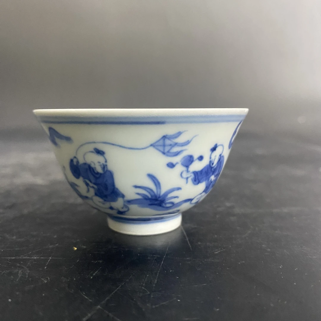 790 青花婴戏图主人杯