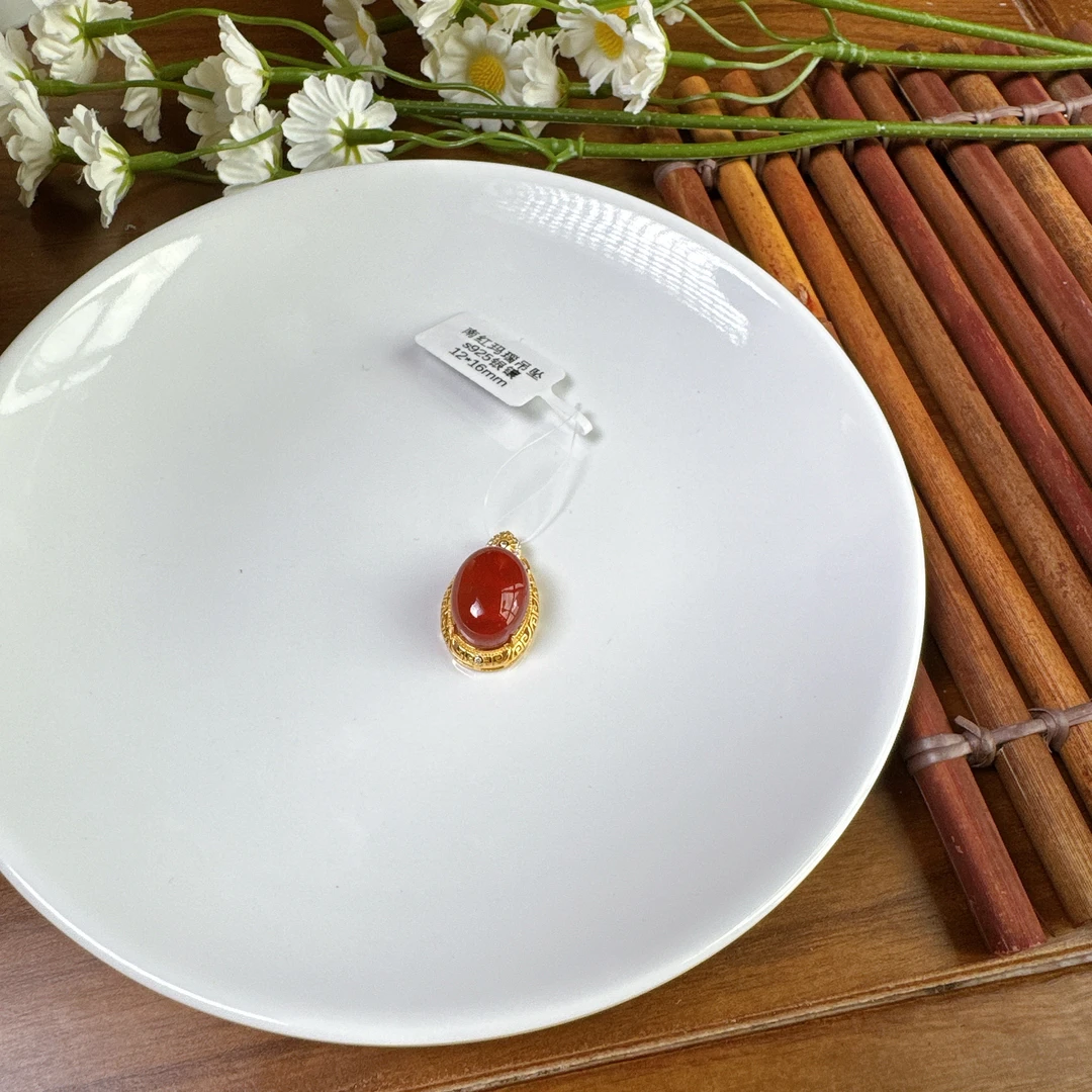 南红玛瑙吊坠s925银镶12*16mm多样性发一