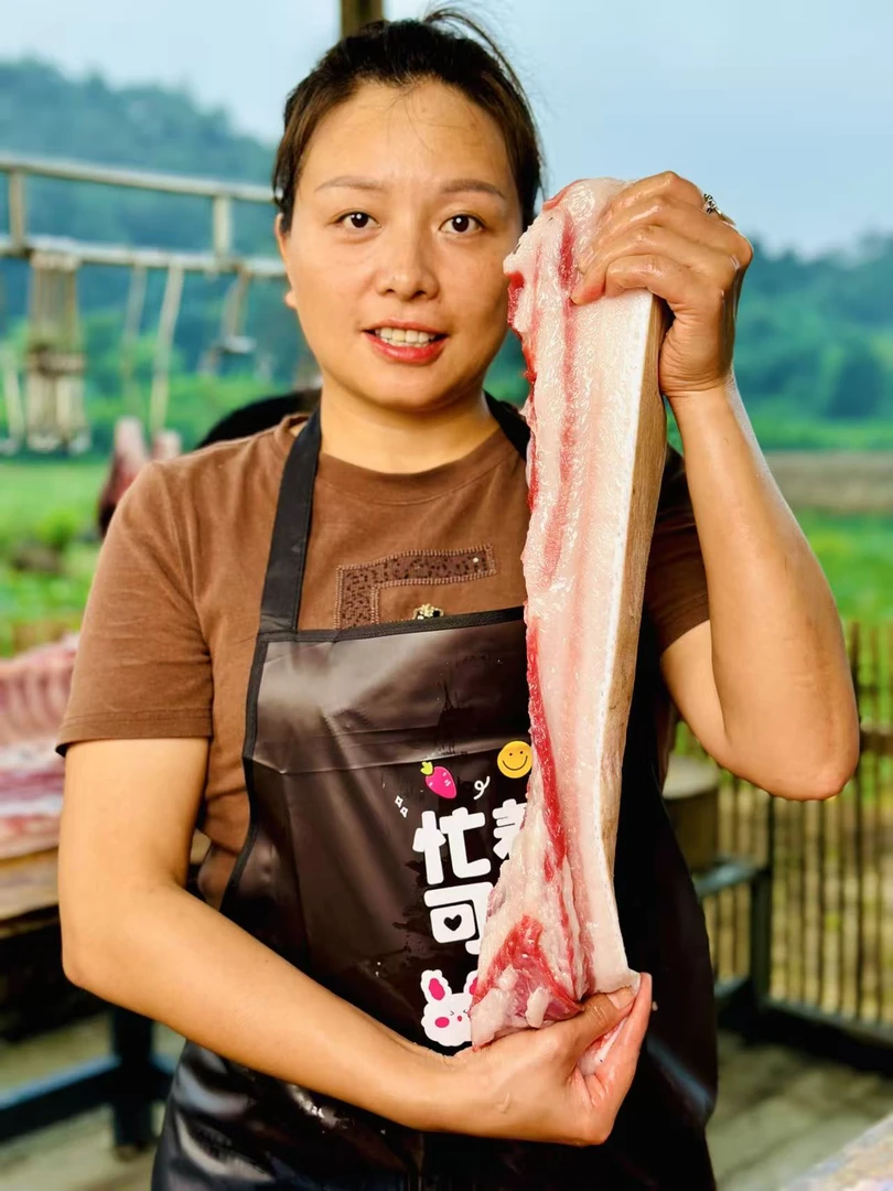 中华土黑猪【五花肉】偏肥，肉香浓郁