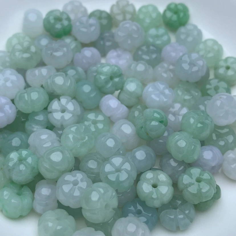 【闪购商品】翡翠手链未镶嵌卡5x8绿白南瓜珠20颗