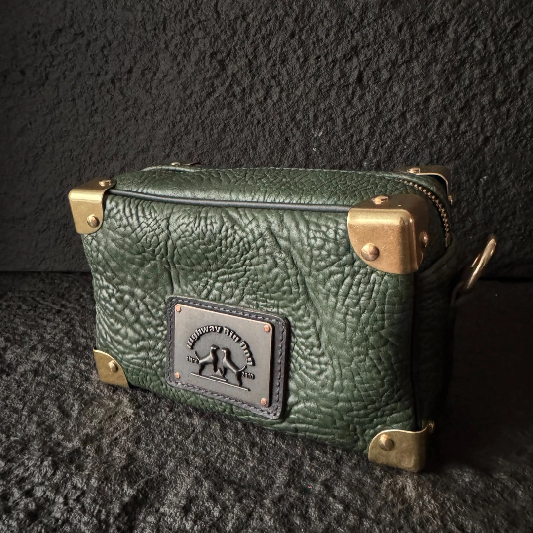 野牛纹复古相机包