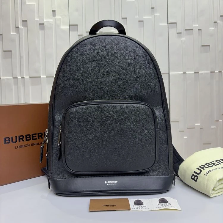 95新/博柏利/双肩包/C13347851666/[251212LLYC]