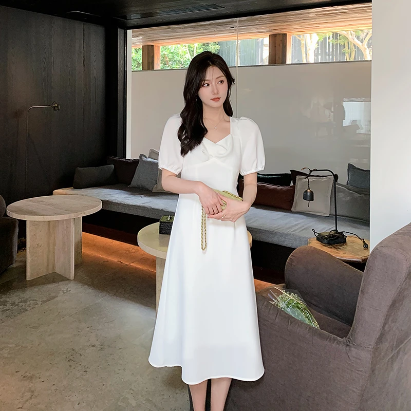 林关关 法式方领白色连衣裙夏季高级感轻礼服气质名媛V领93353