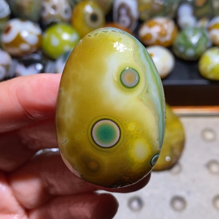 未镶嵌玛瑙/玉髓珠宝半成品38