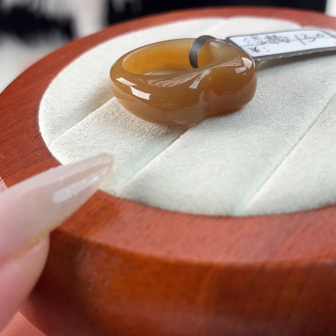 和田玉未镶嵌戒指r65飘青花金桔糖猫耳17.6