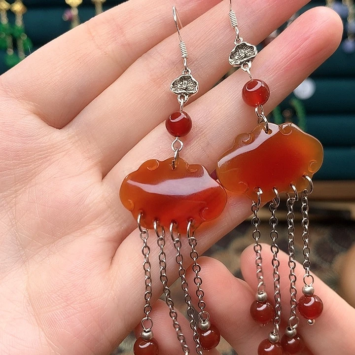 石英质玉耳钉合金