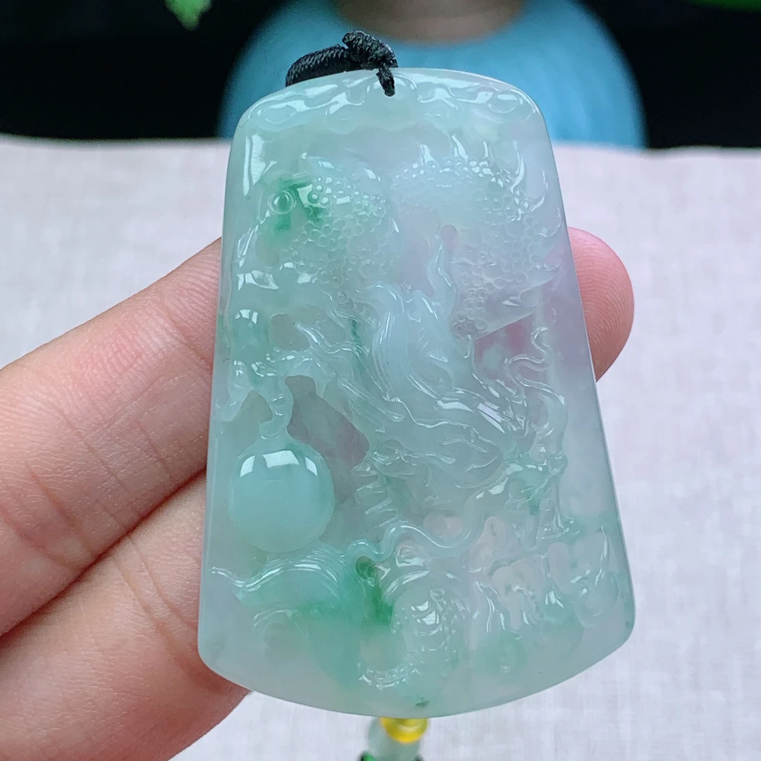 缅甸天然翡翠A货54-36.5-5.7玉石冰种飘绿生肖龙牌吊坠礼物精雕