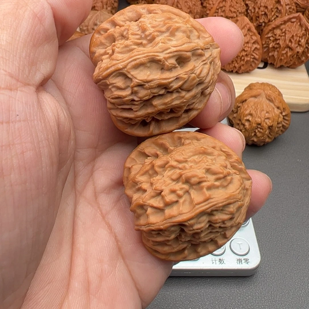 文玩核桃把件?****＂三角白