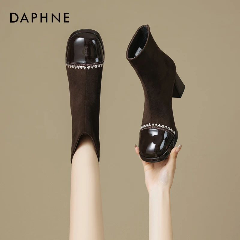 达芙妮网红爆款法式短靴2025秋新款小香风圆头拼接瘦瘦靴粗跟单靴