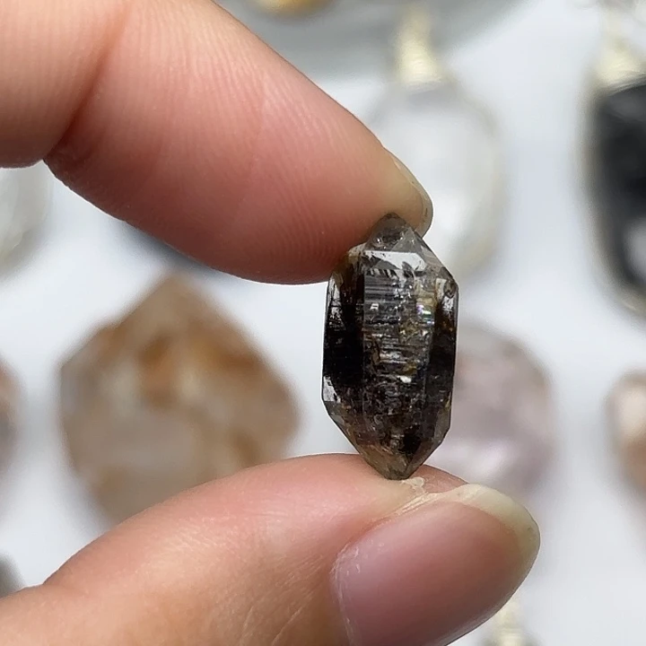 水晶未镶嵌颈饰闪灵钻17mm+