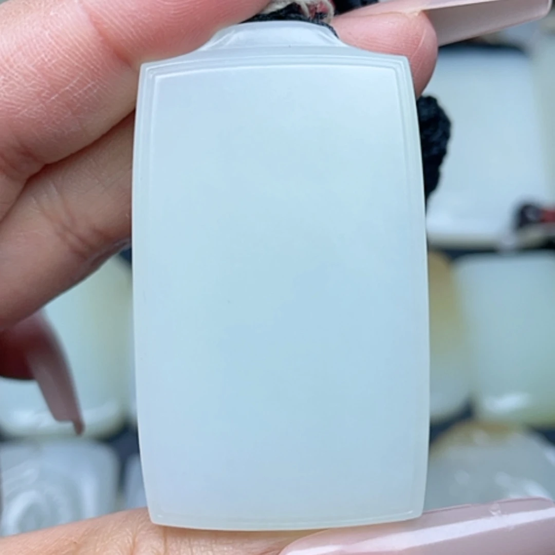 【闪购商品】颈饰未镶嵌和田玉