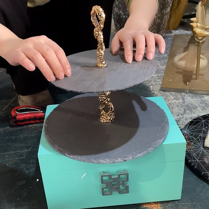 陶瓷花瓶，茶具茶杯。