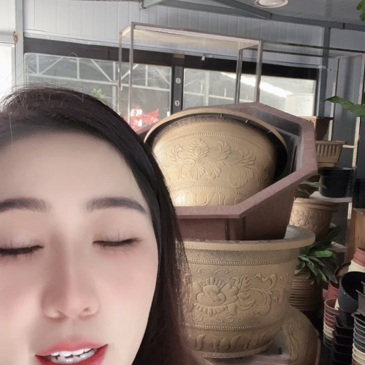 圆1米口径花盆一个