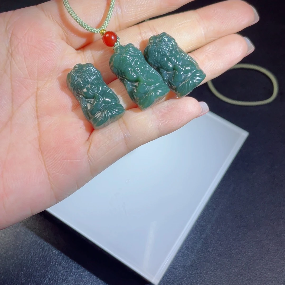 和田玉未镶嵌颈饰鸭蛋青扎基拉姆7