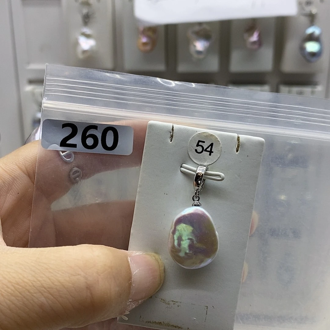 合金耳饰淡水珍珠