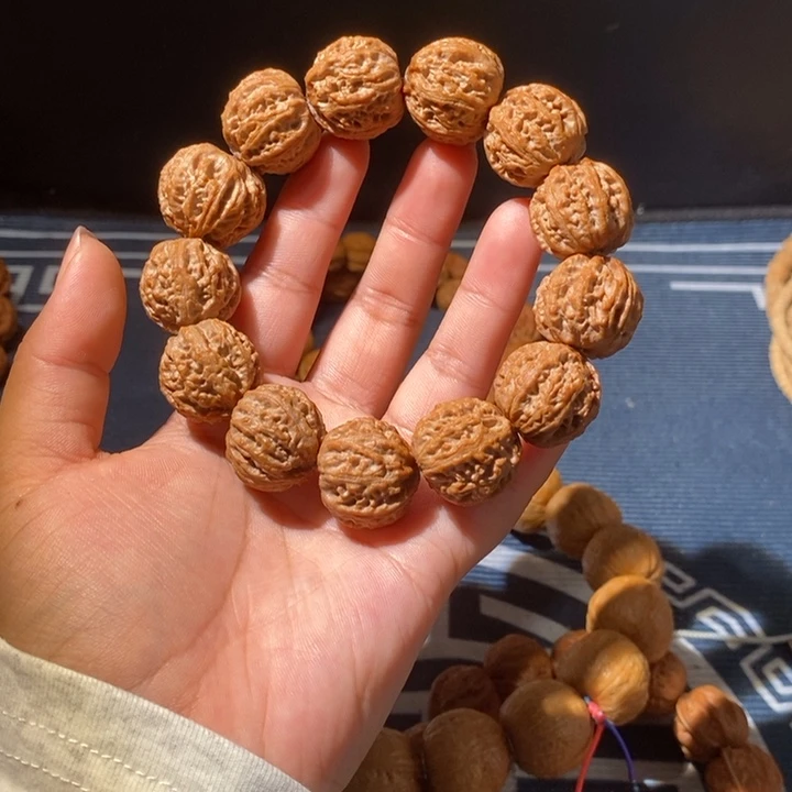 手串文玩核桃……16