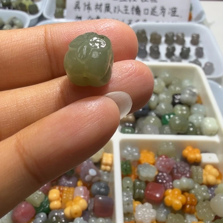 未镶嵌和田玉珠宝半成品