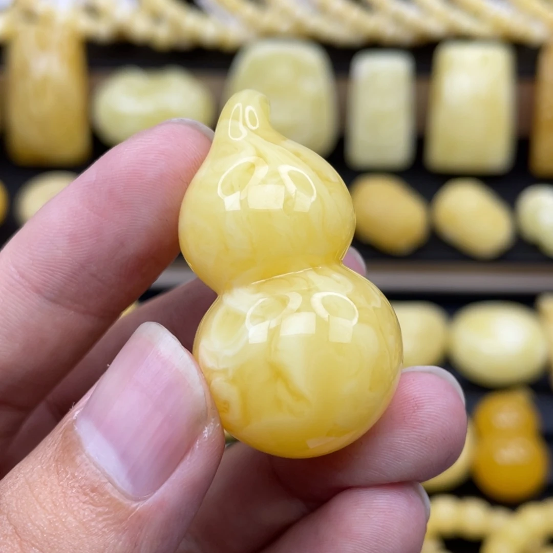 随***哥未镶嵌琥珀裸石琥珀蜜蜡