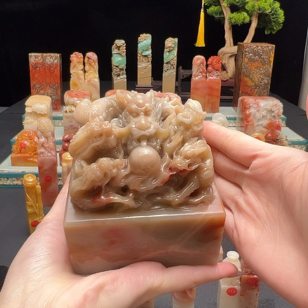 ****寿山石印石手工制作