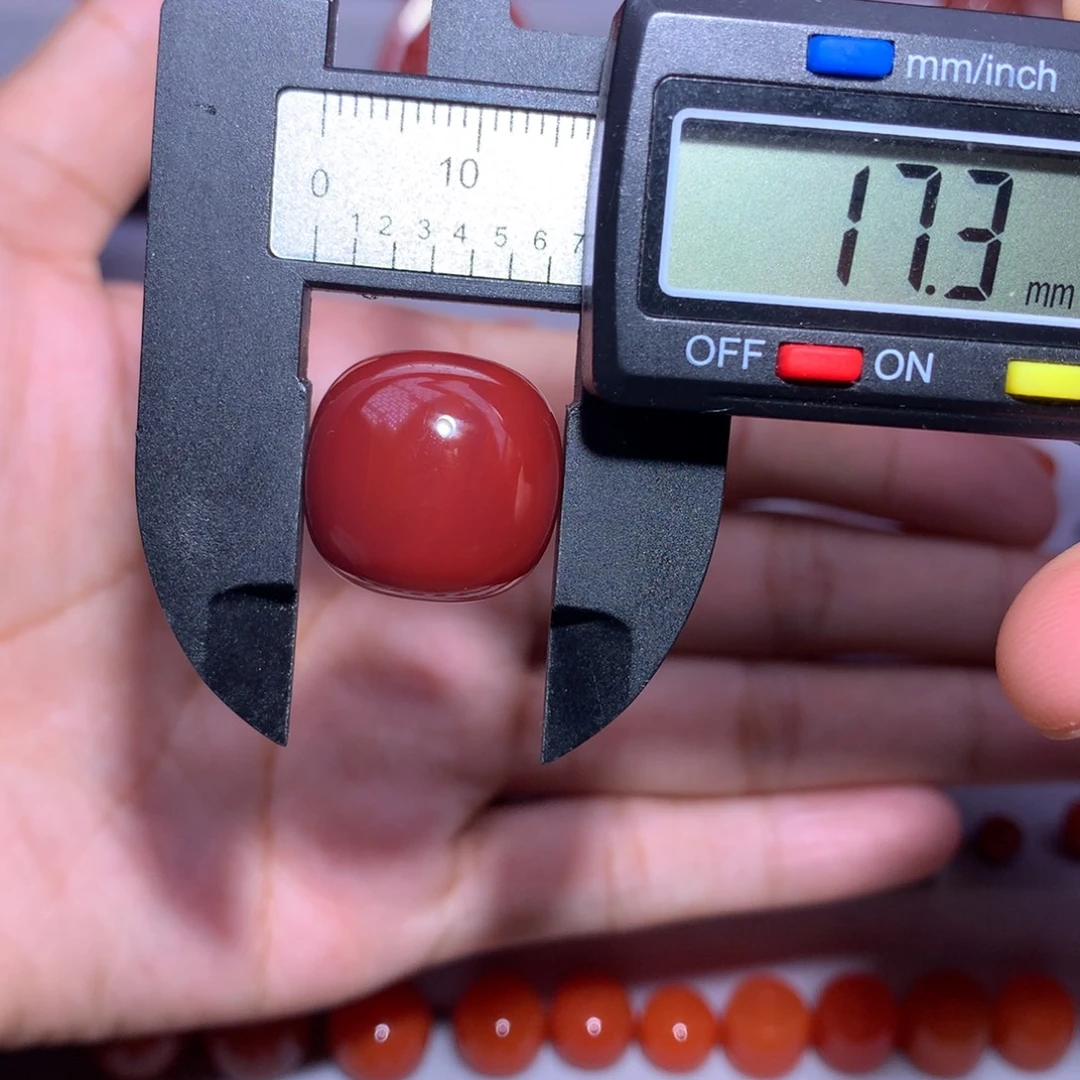 南红玛瑙未镶嵌满肉牛血红老型17.2微微纹