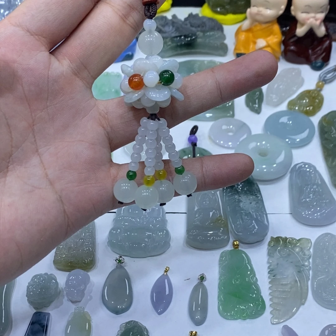 翡翠未镶嵌吊坠(不含链)灯笼（平安扣）