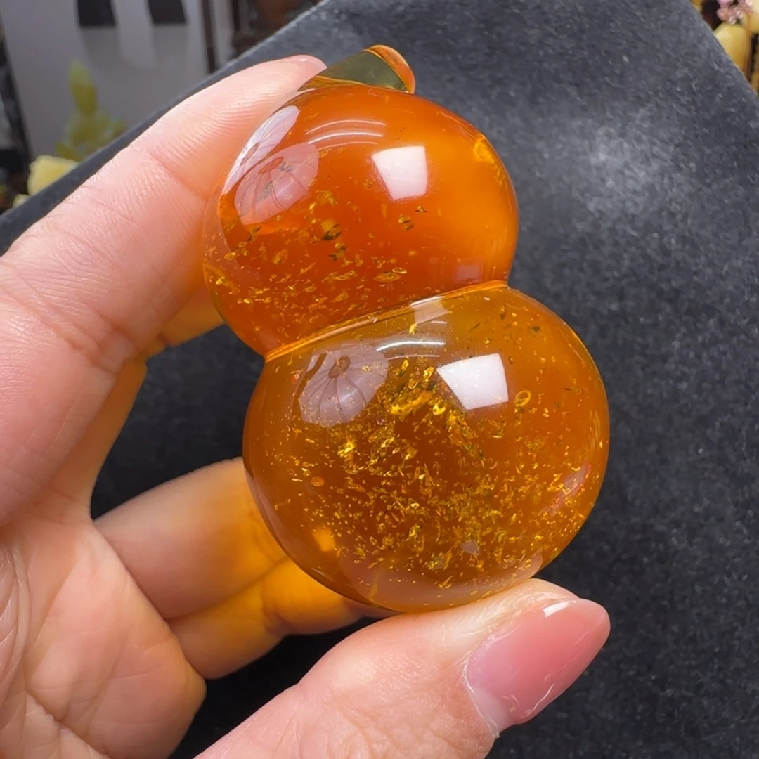 琥珀未镶嵌珠宝奇石