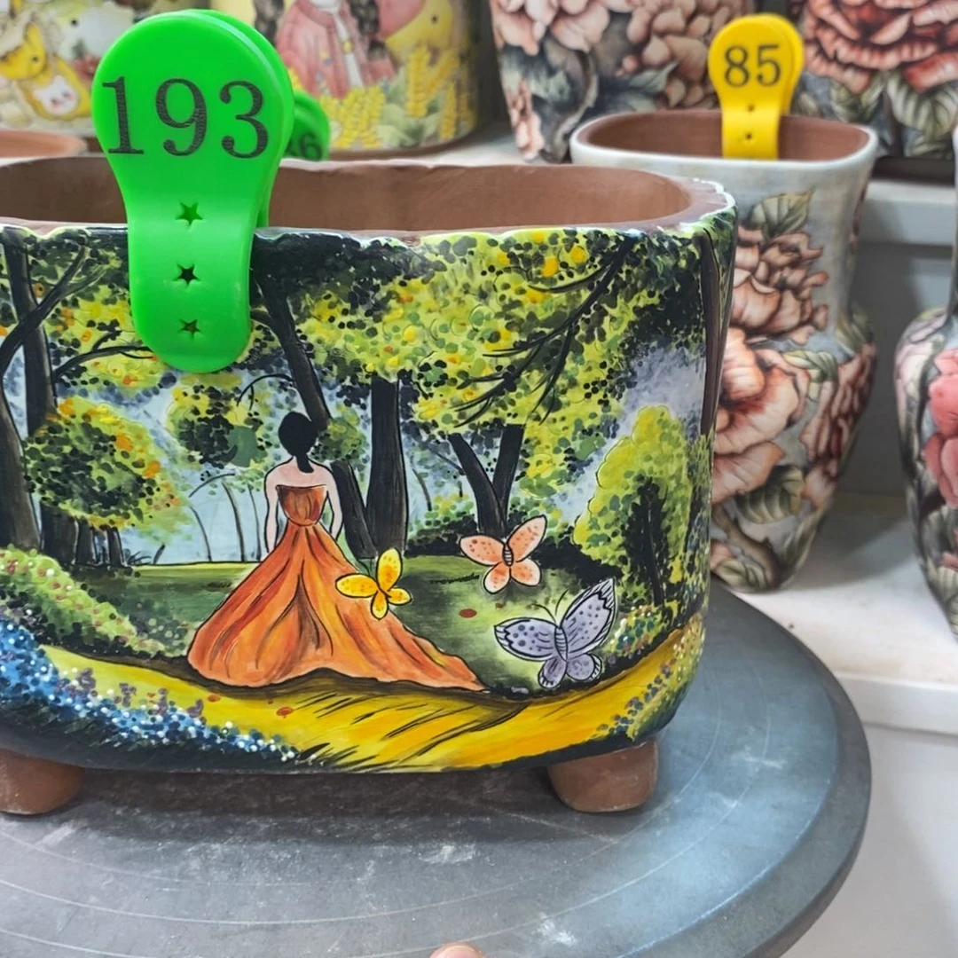 李***平紫砂花盆水晶花盆193微瑕