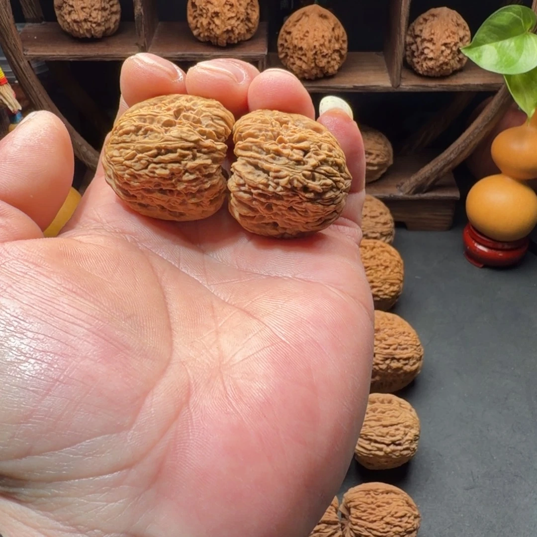 把件文玩核桃南疆石凹底蚂蚁拉丝尺寸34