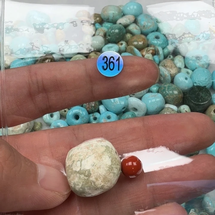 南红玛瑙未镶嵌珠宝奇石