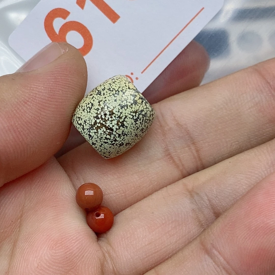 卍***卐南红玛瑙未镶嵌珠宝奇石
