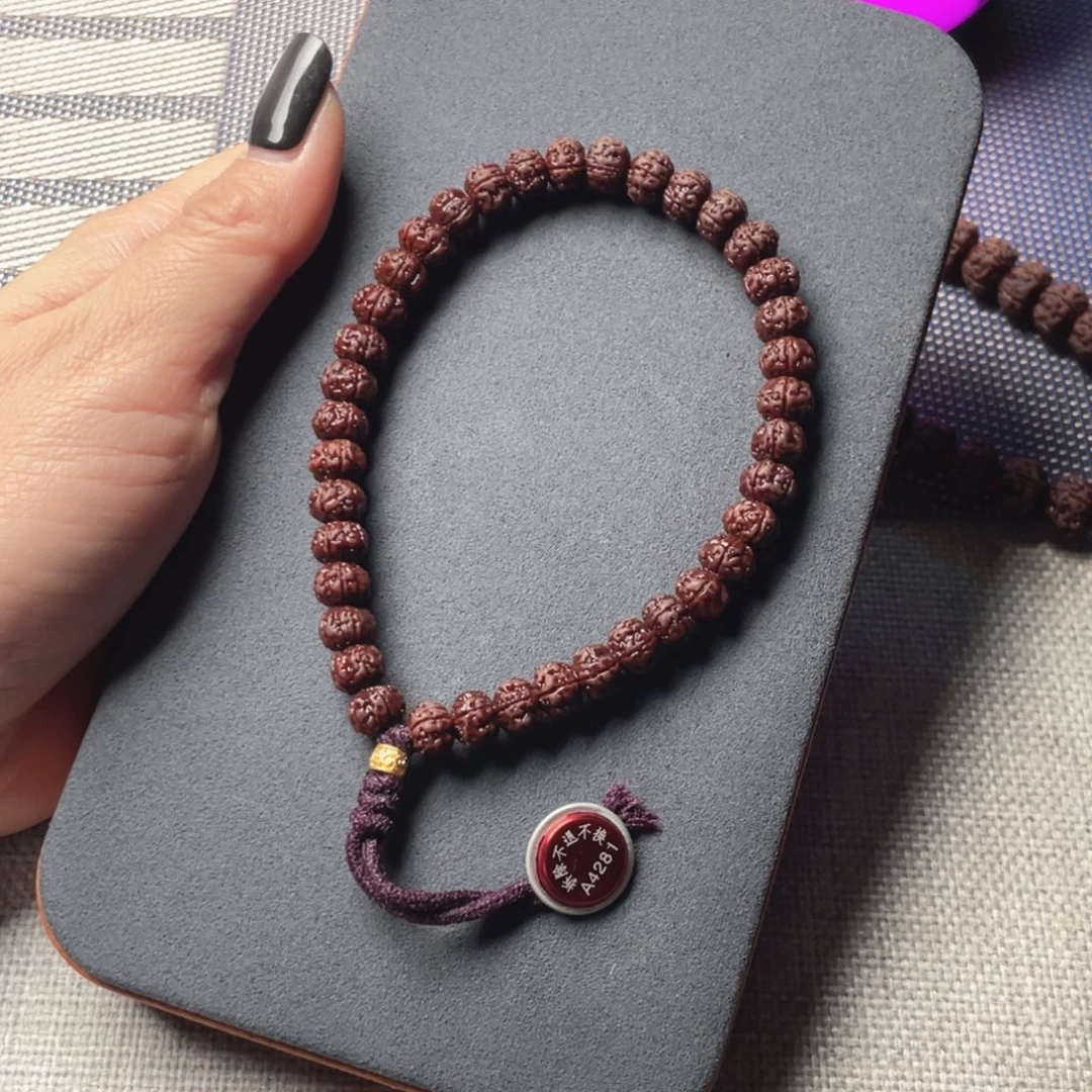 金刚菩提吊坠老树