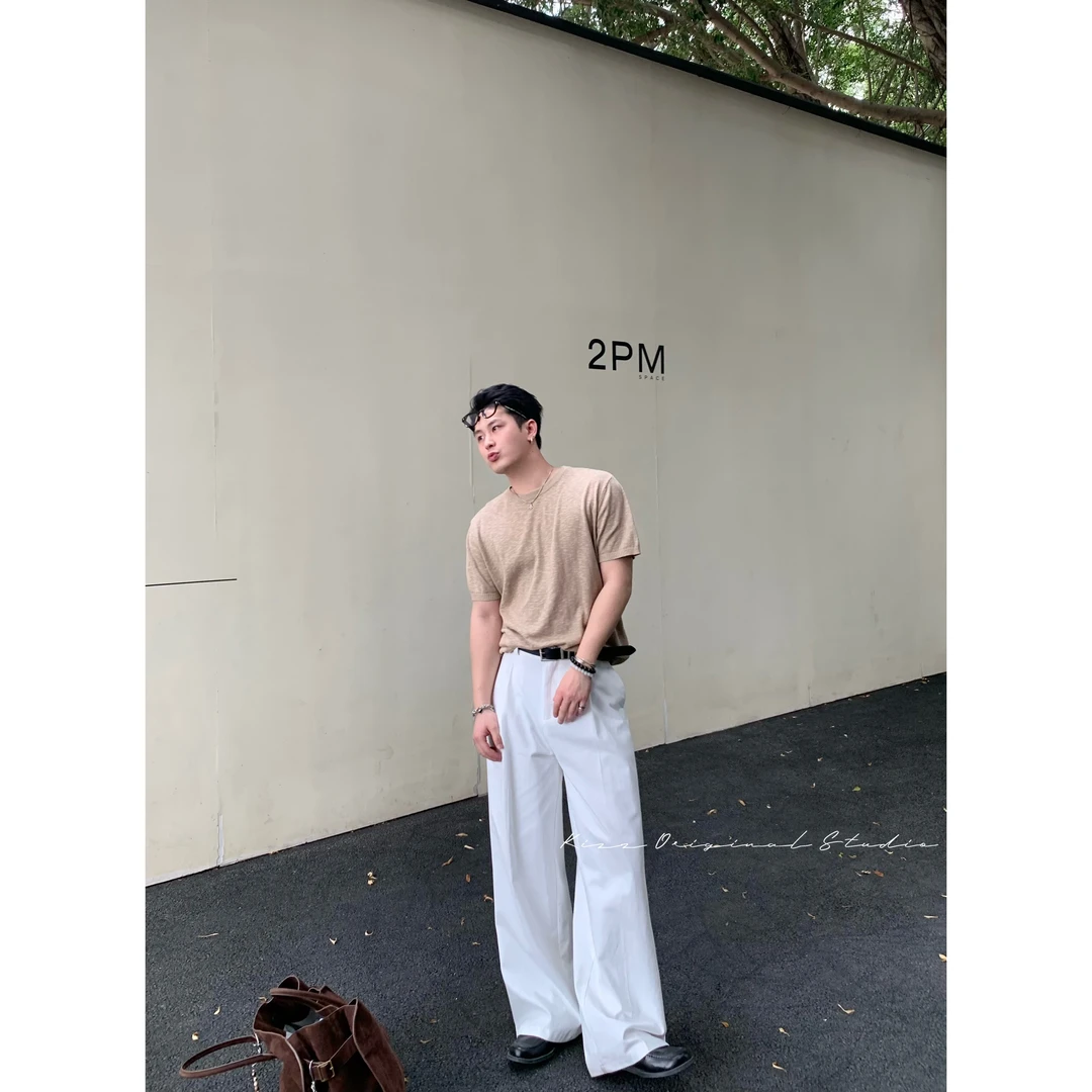 【kizz】慵懒高级感休闲百搭纯色显高显瘦男女同款直筒休闲牛仔裤